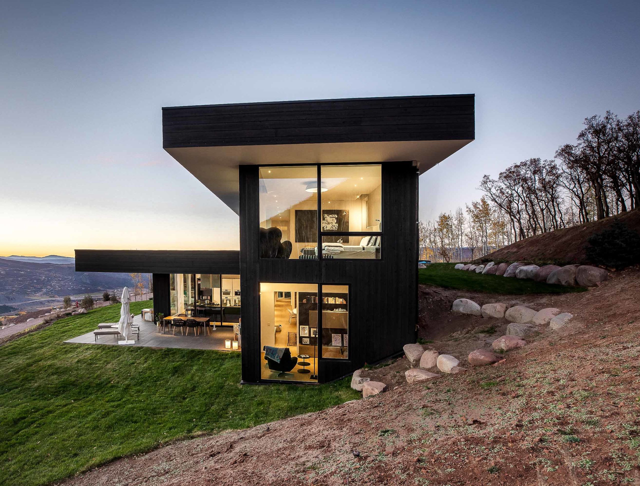 Aspen View House featuring Suyaki® Tung Oil Black Yakisugi